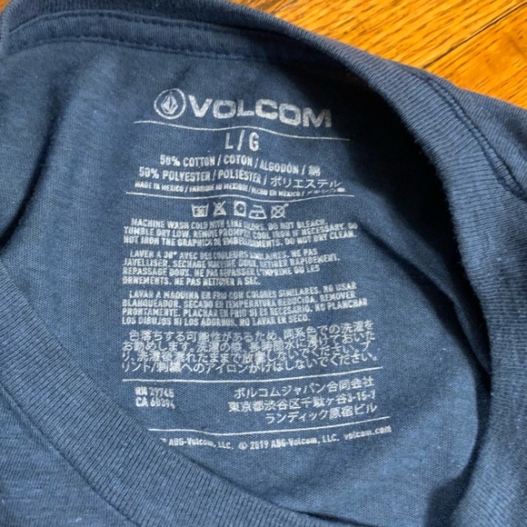 Volcom Mens Blue Casual T-Shirt - Picture 4 of 4
